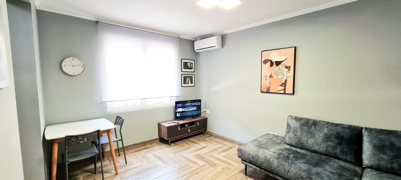 2V1 - 21 Dhjetori Apartment Tiranë Luaran gambar