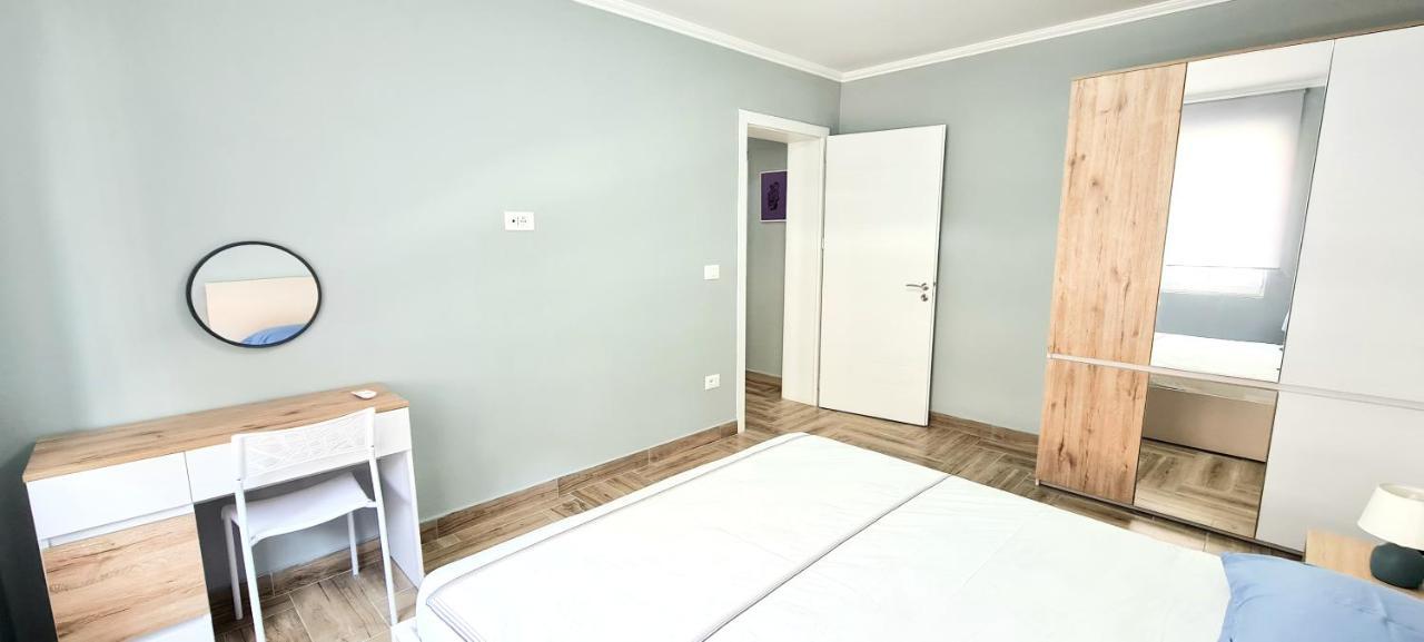 2V1 - 21 Dhjetori Apartment Tiranë Luaran gambar